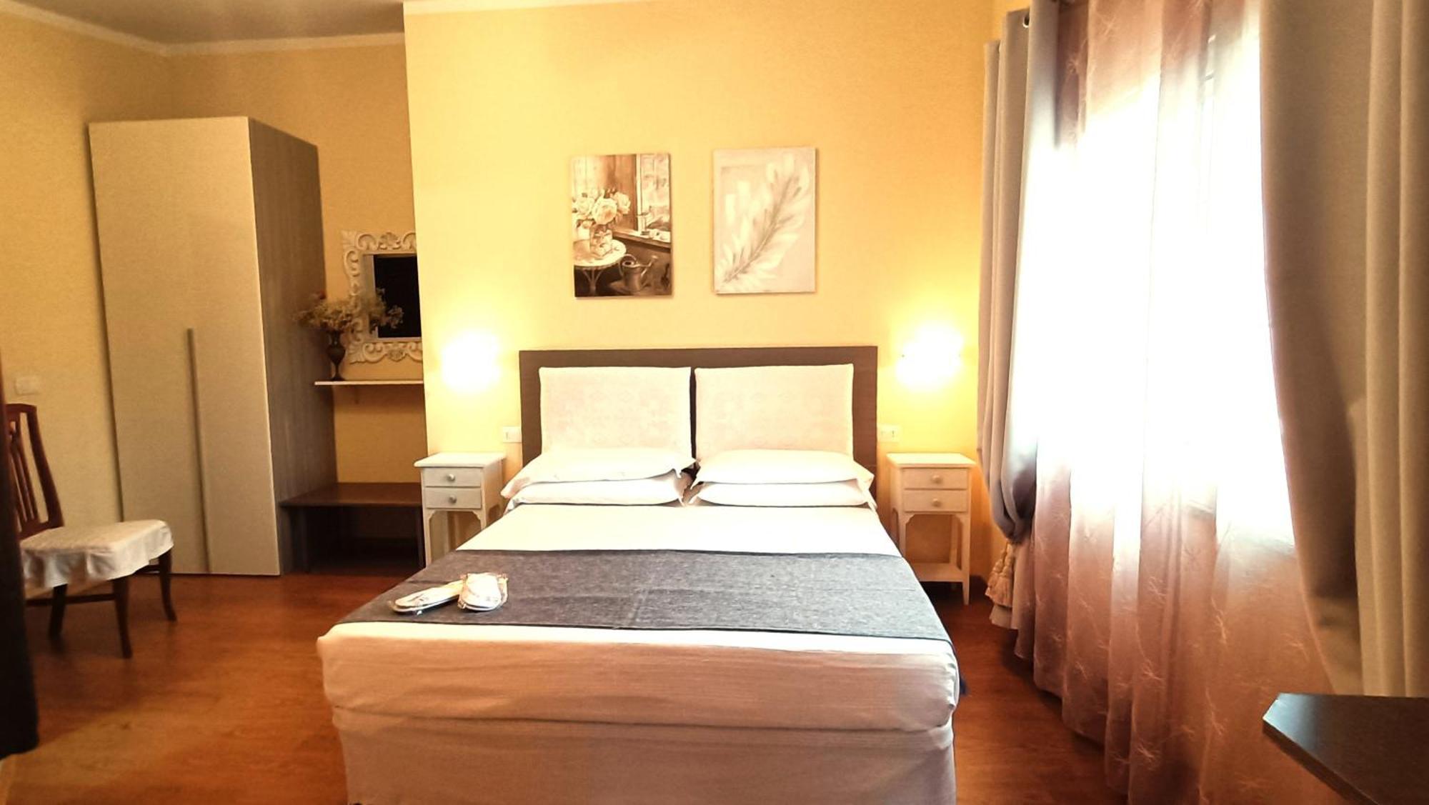 Li Muntigeddi Hotell San Teodoro  Eksteriør bilde