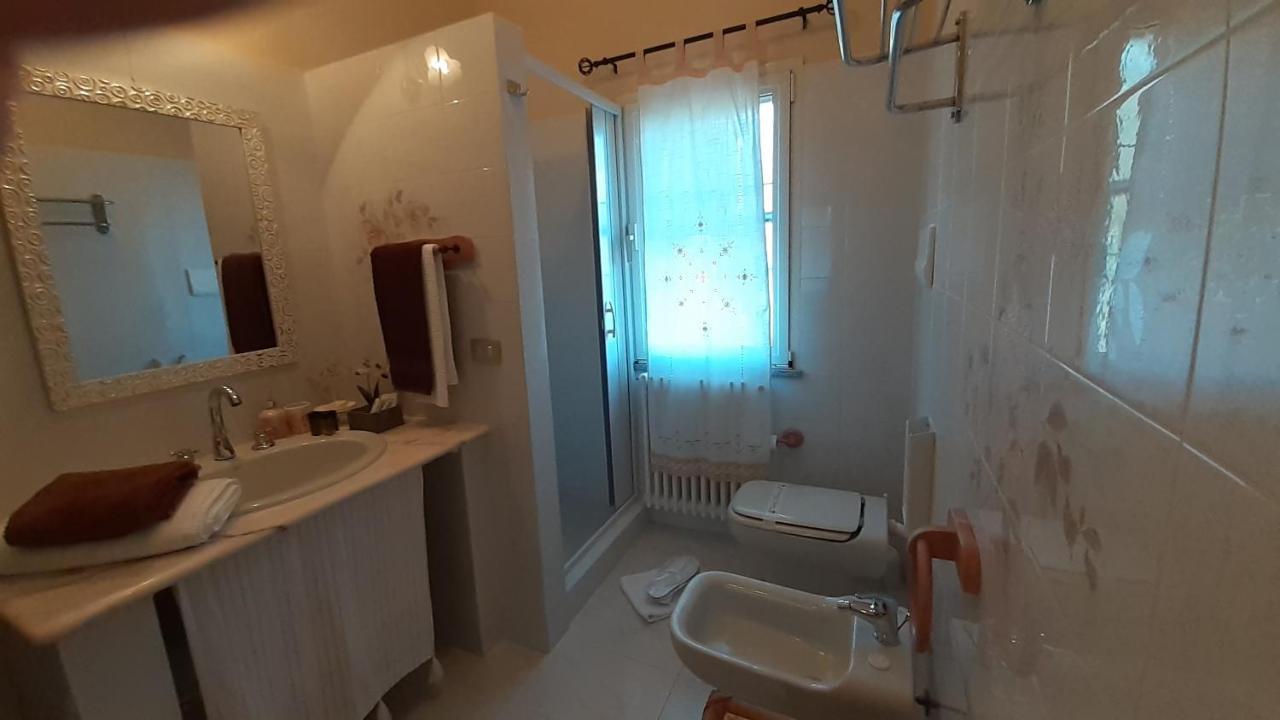 Li Muntigeddi Hotell San Teodoro  Eksteriør bilde